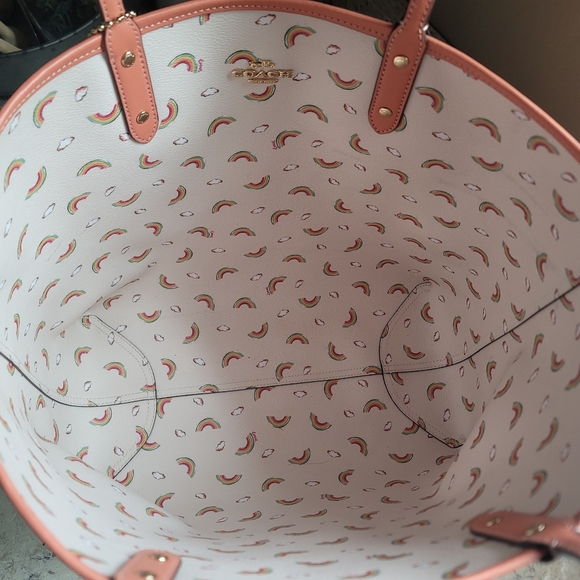 Coach reversible tote - Picture 3 of 6